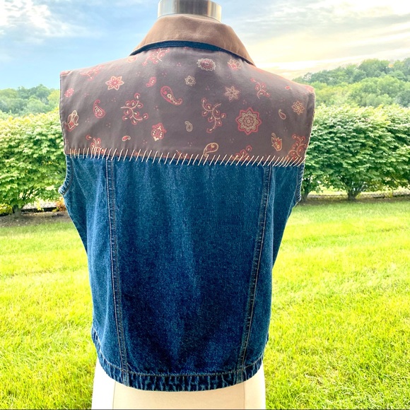Gordon & James Signature Denim Vest - Picture 8 of 14
